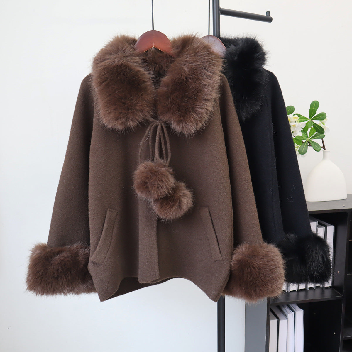 Long sleeved jacket for women