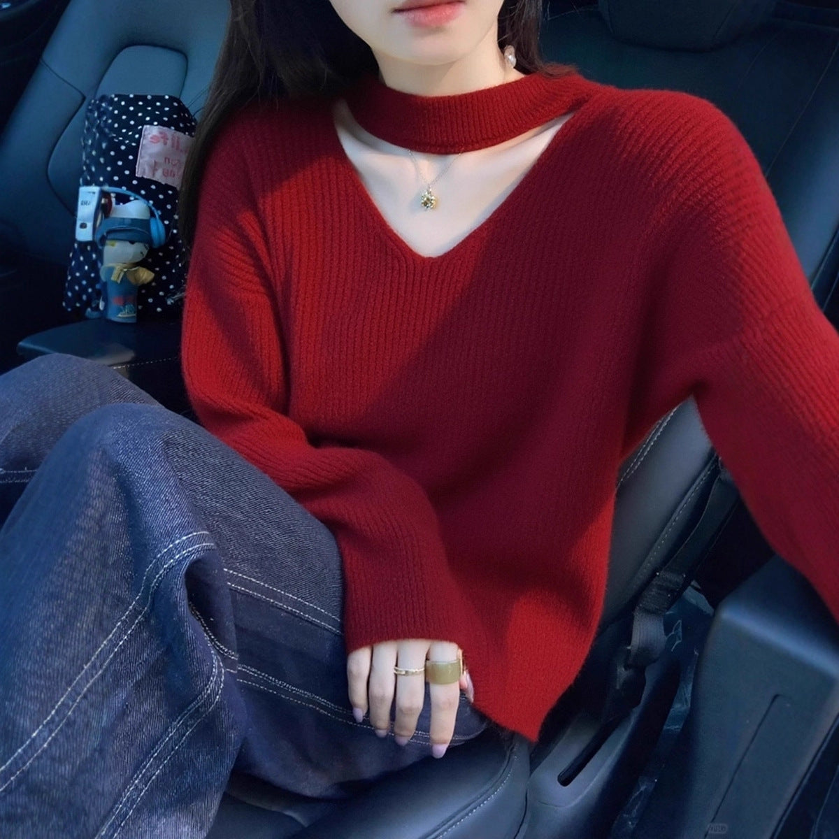 Relaxed Fit Long Sleeve Halter V-Neck Women's Raccoon Plush Sweater