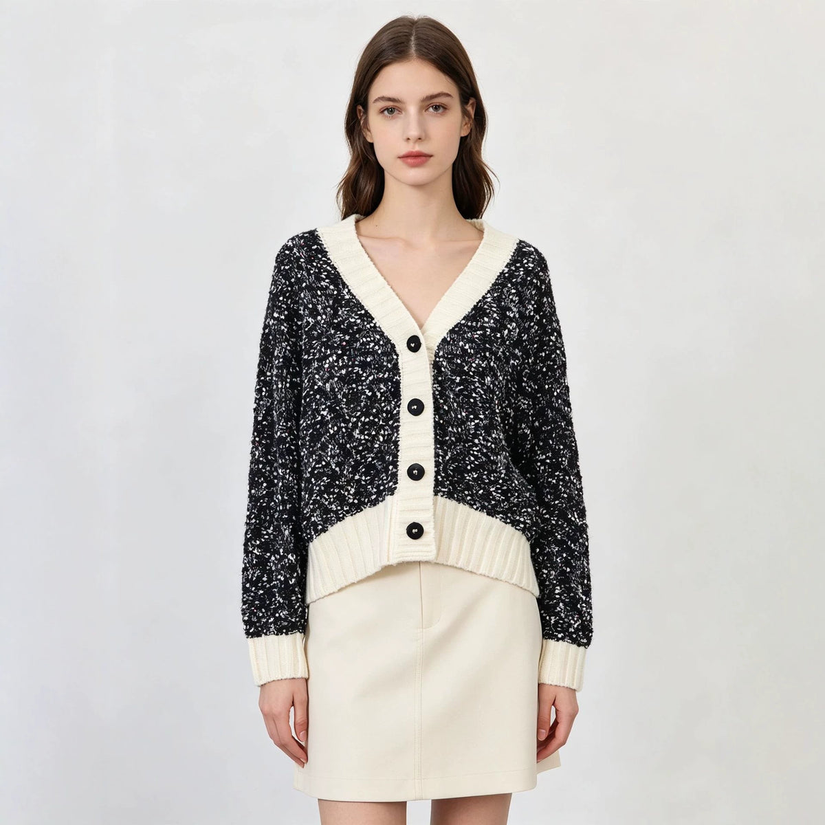 Loose V-neck sweater for women